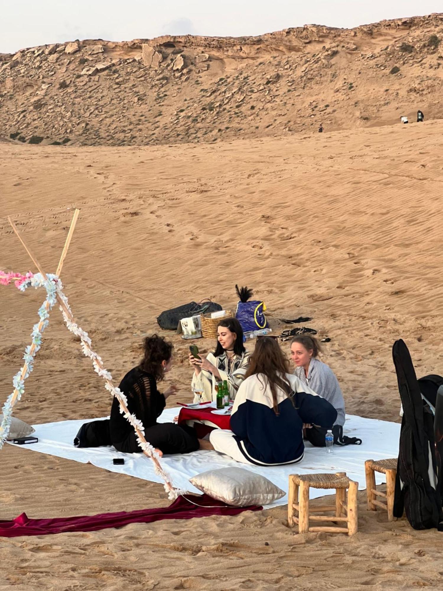 Nizar Surf Morocco Vandrarhem Taghazout Exteriör bild